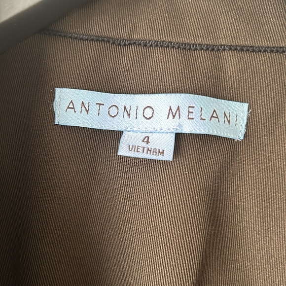 Antonio Melani blazer, size 4. Gently worn. Fastens in the front. - Picture 3 of 7